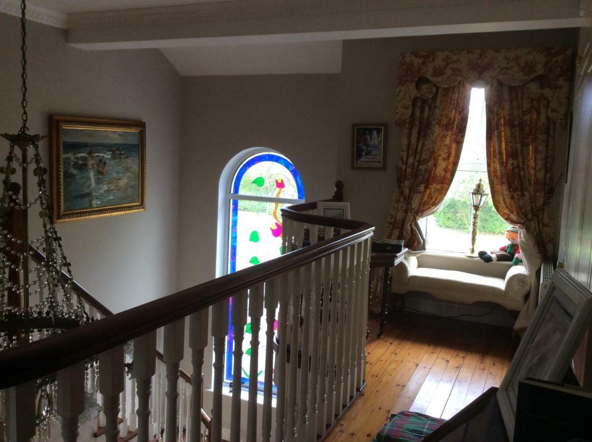 לינה וארוחת בוקר מולינגאר Keyfield House מראה חיצוני תמונה